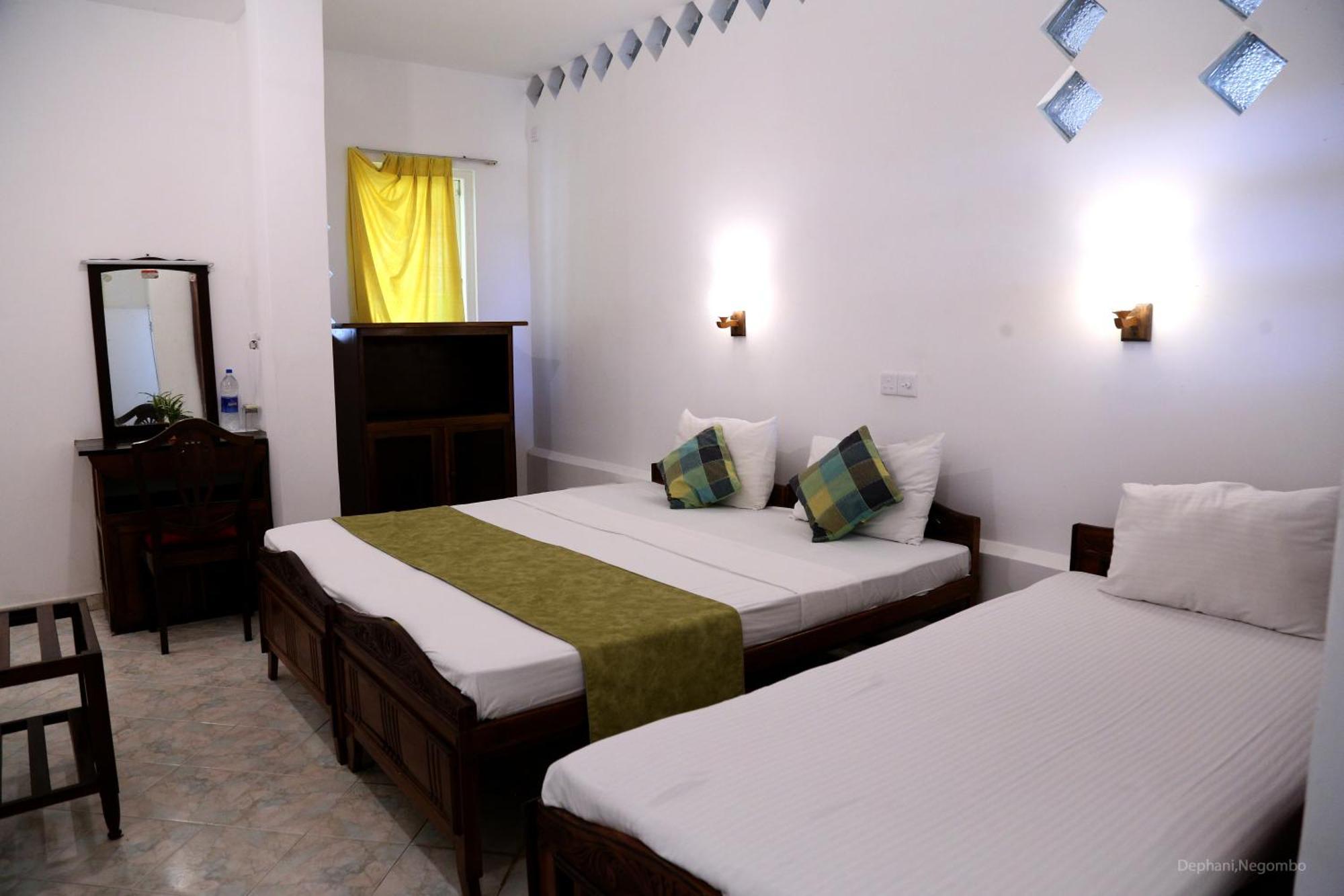 Dephani Beach Hotel Negombo Exterior foto