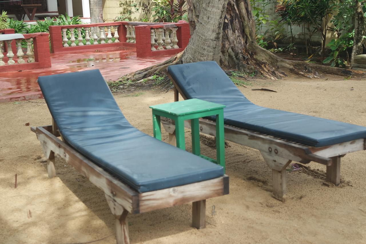 Dephani Beach Hotel Negombo Exterior foto