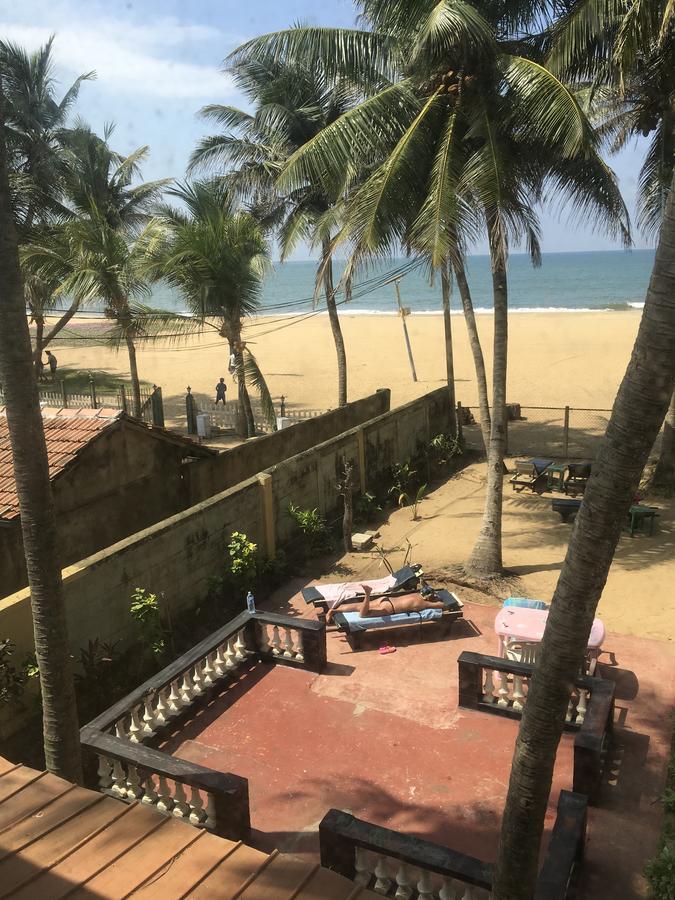 Dephani Beach Hotel Negombo Exterior foto