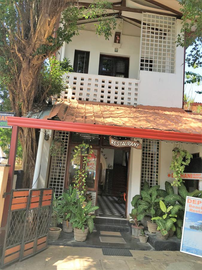Dephani Beach Hotel Negombo Exterior foto