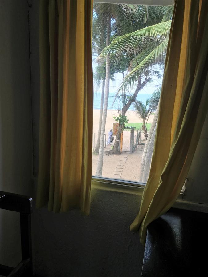 Dephani Beach Hotel Negombo Exterior foto